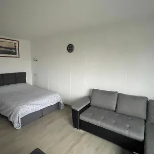  Appartement Elegant A Louise, Quartier Prestige De Belgique